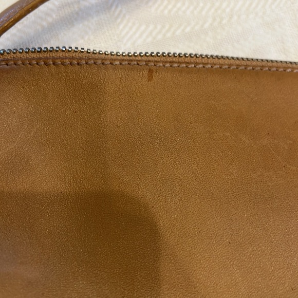 Coach bag- vintage small leather purse. Smoke free pet free home. Cute bag!! - Picture 8 of 12